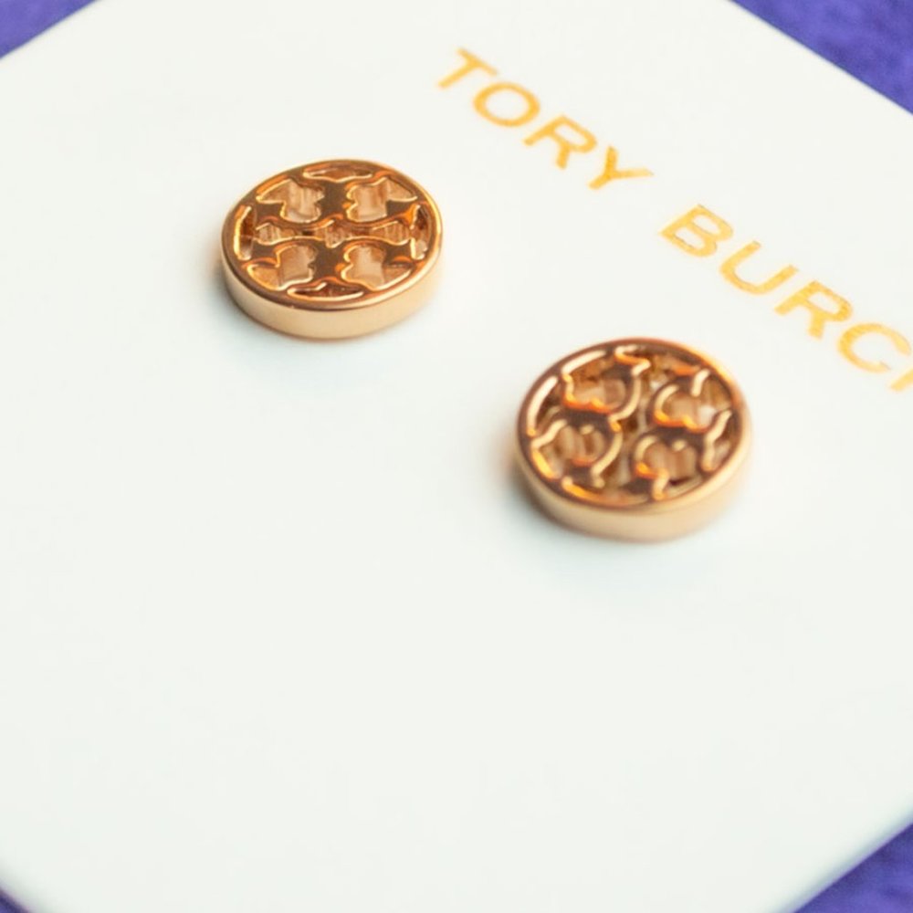 Tory Burch Rose Gold Circle Logo Stud Earrings NWOT - Picture 6 of 7